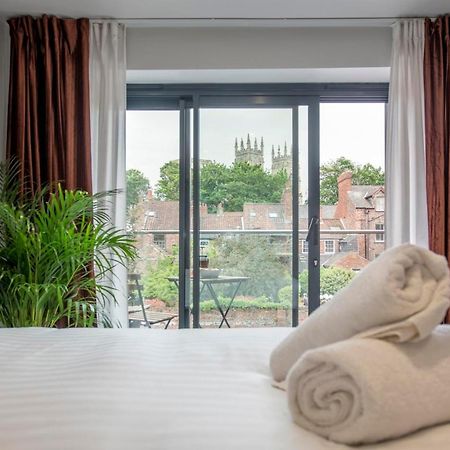 The Quadrant - The Carillon Suite York Eksteriør billede
