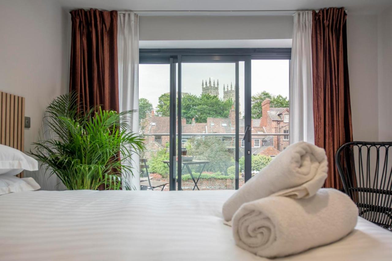 The Quadrant - The Carillon Suite York Eksteriør billede